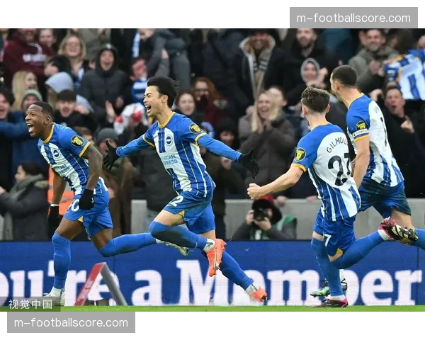 布莱顿官方:三笘薰腿筋伤势复发,将缺席本赛季剩余比赛 布莱顿官方:三笘薰腿筋伤势复发,将缺席本赛季剩余比赛